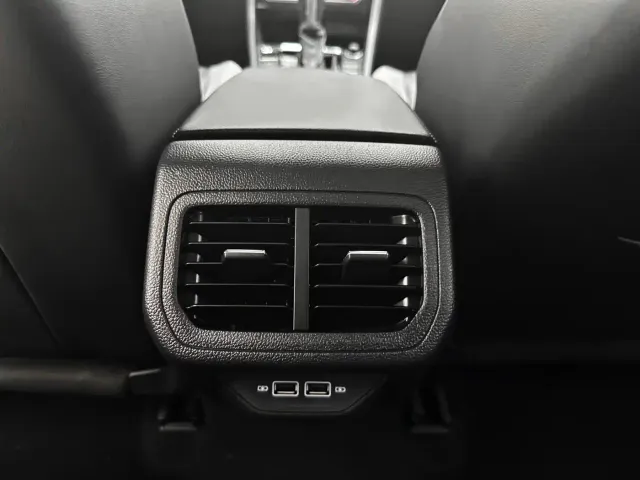 Volkswagen Bora — Фото автомобиля 18