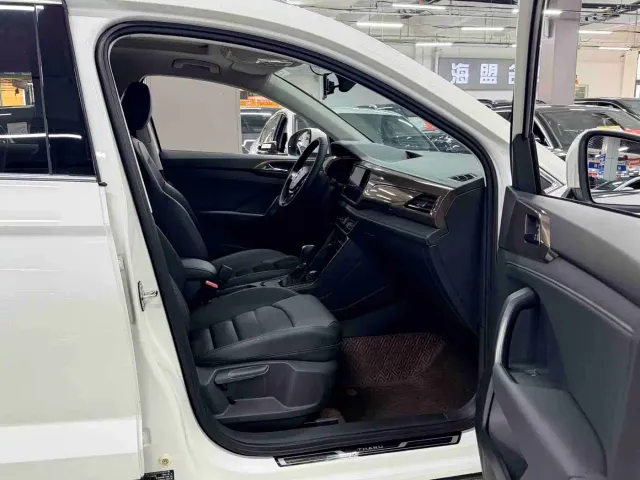 Volkswagen Tharu — Фото автомобиля 12