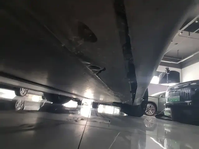 Tesla Model Y — Фото автомобиля 20
