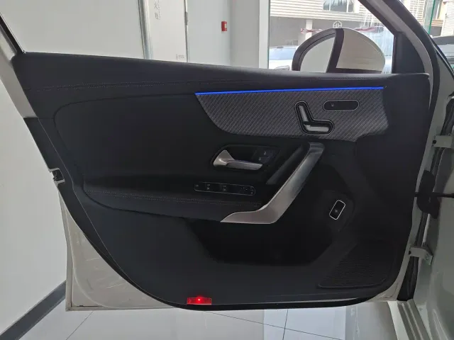 Mercedes-Benz A-Class — Фото автомобиля 23