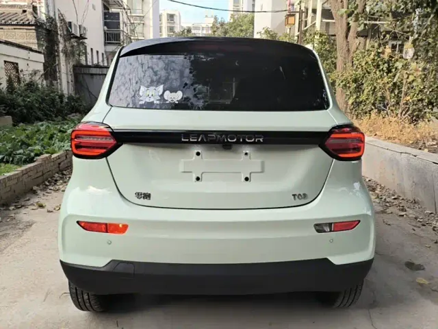 Leapmotor T03 — Фото автомобиля 5