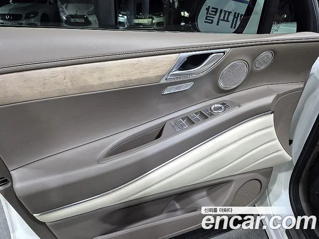 Genesis GV80 — Фото автомобиля 13