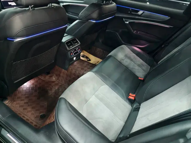 Audi A6L — Фото автомобиля 16