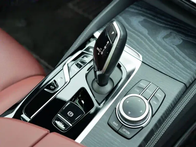 BMW 5 Series — Фото автомобиля 20