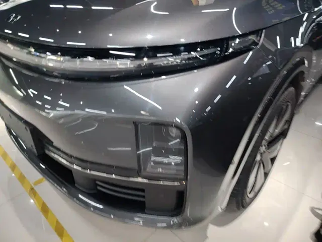 Li Auto L7 — Фото автомобиля 23