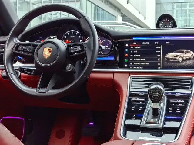 Porsche Panamera — Фото автомобиля 20