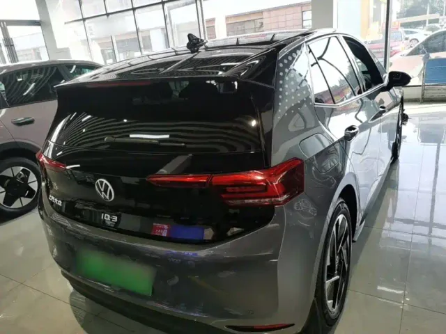 Volkswagen ID.3 — Фото автомобиля 5