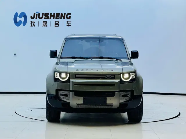 Land Rover Defender — Фото автомобиля 2