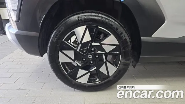 Hyundai Kona Kona (SX2) Бензин 1.6 турбо 2WD — Фото автомобиля 5