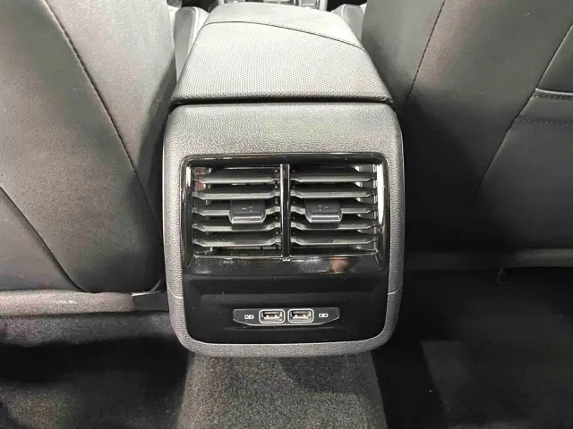 Volkswagen Sagitar — Фото автомобиля 8