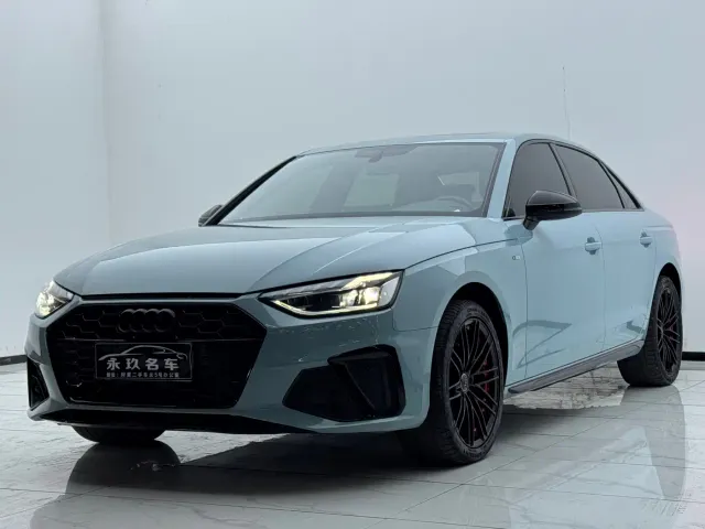 Фотография автомобиля — Audi A4L