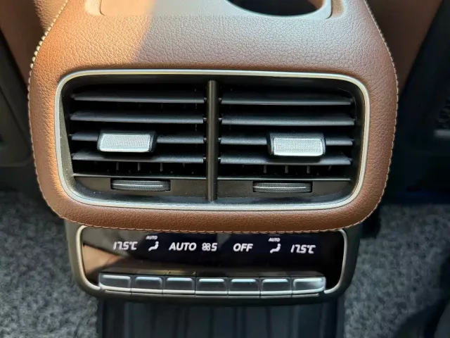 Mercedes-Benz GLE-Class — Фото автомобиля 9