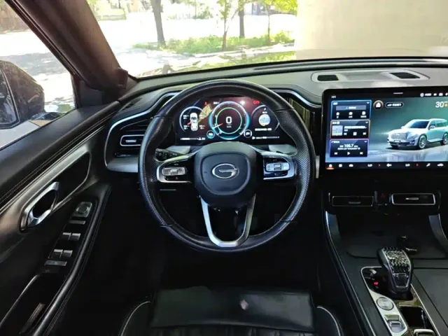 GAC Trumpchi GS8 — Фото автомобиля 10