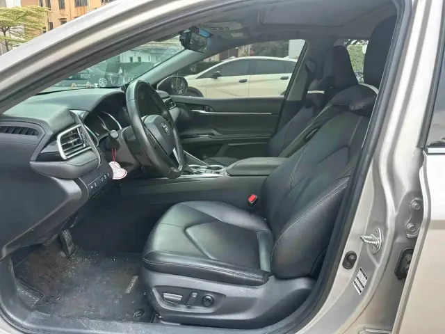 Toyota Camry 2023 2.0G Luxury Edition — Фото автомобиля 5
