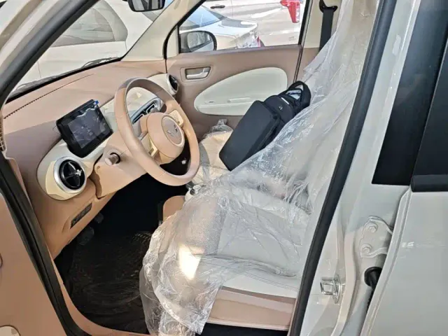 Wuling Hongguang Mini EV — Фото автомобиля 14