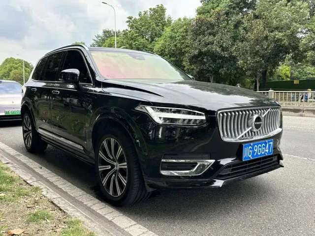 Фотография автомобиля — Volvo XC90
