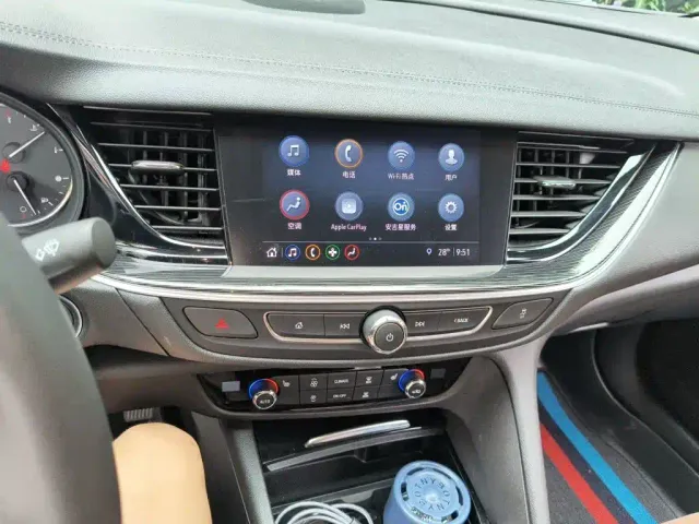 Buick Regal — Фото автомобиля 14