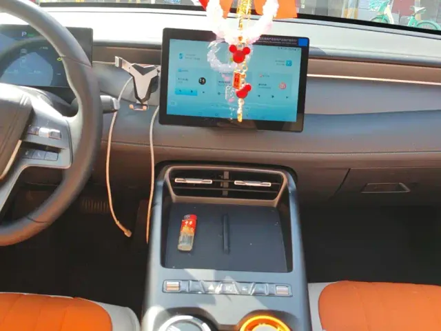 BYD Qin PLUS — Фото автомобиля 13