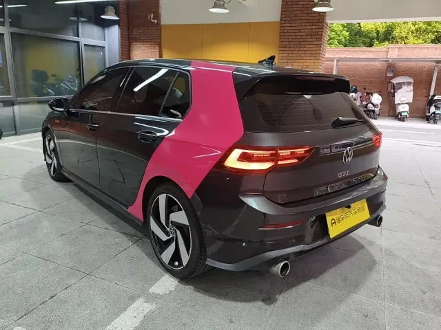 Volkswagen Golf GTI — Фото автомобиля 3