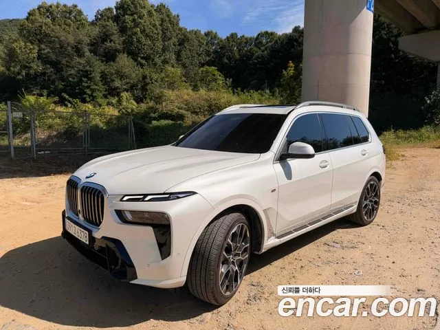 Фотография автомобиля — BMW X7 G07