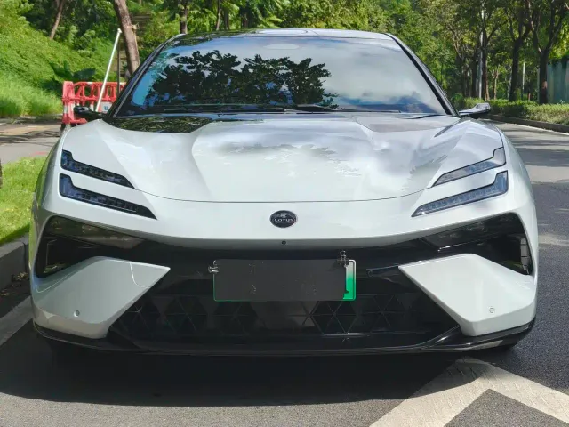 Lotus Emeya — Фото автомобиля 10
