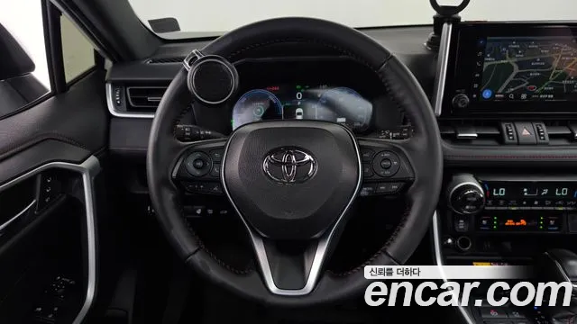 Toyota RAV4 — Фото автомобиля 14