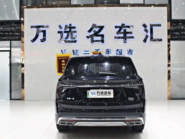 Hongqi HS7 PHEV — Фото автомобиля 16
