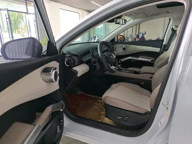 BYD Yuan PLUS — Фото автомобиля 15