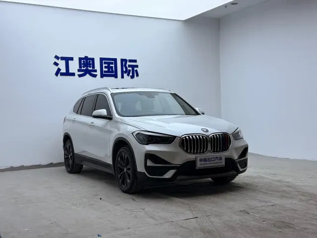 BMW X1 — Фото автомобиля 3