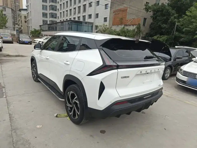 Geely Boyue — Фото автомобиля 4