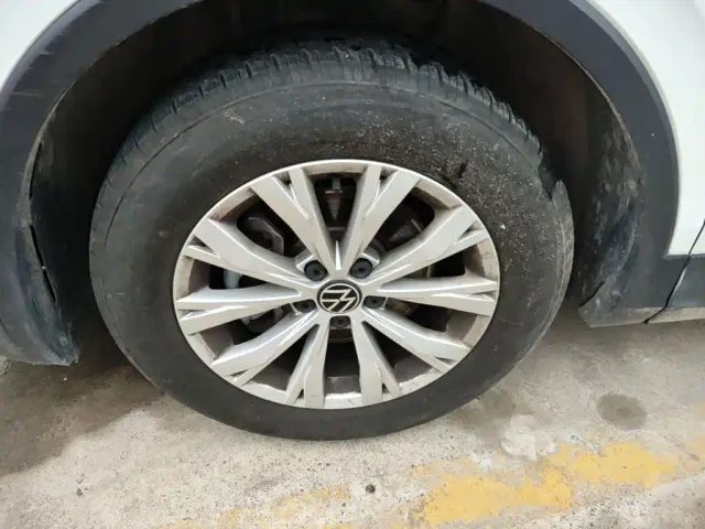Volkswagen Tiguan L — Фото автомобиля 22