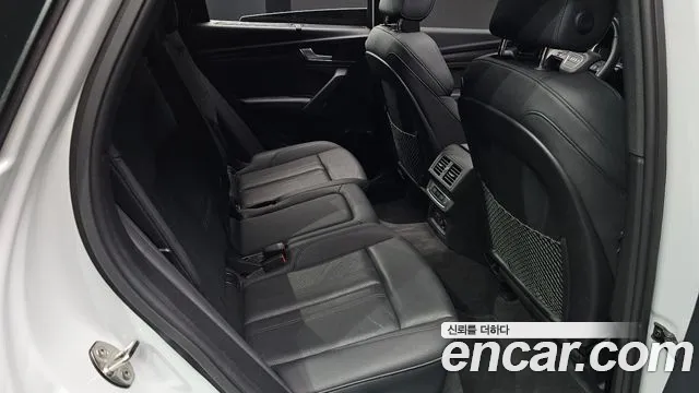 Audi Q5 40 TDI quattro Premium — Фото автомобиля 29