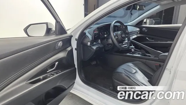 Hyundai Avante CN7 — Фото автомобиля 10