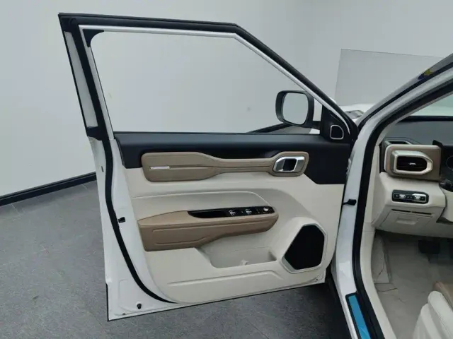 Geely ICON — Фото автомобиля 7