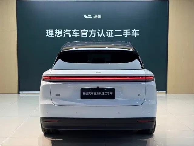 Li Auto i6 — Фото автомобиля 4