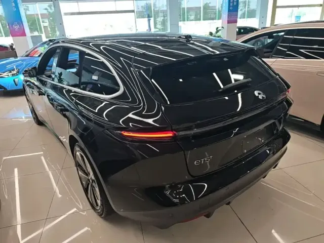 Nio ET5 Touring — Фото автомобиля 4