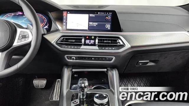 BMW X6 xDrive40i M Sport — Фото автомобиля 13