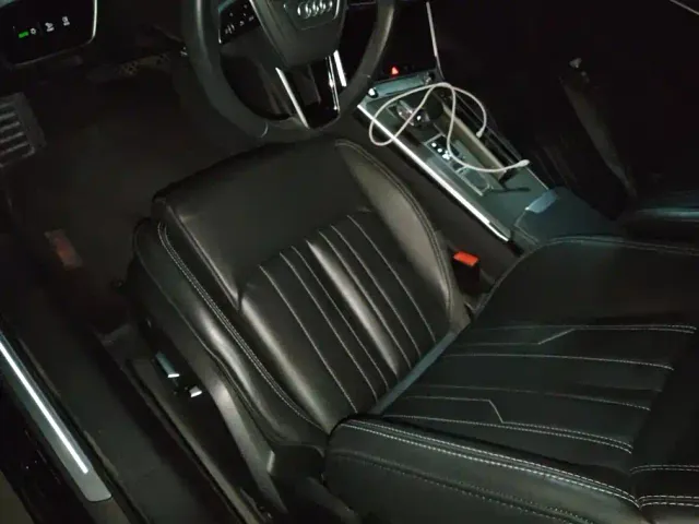 Audi A6L — Фото автомобиля 9