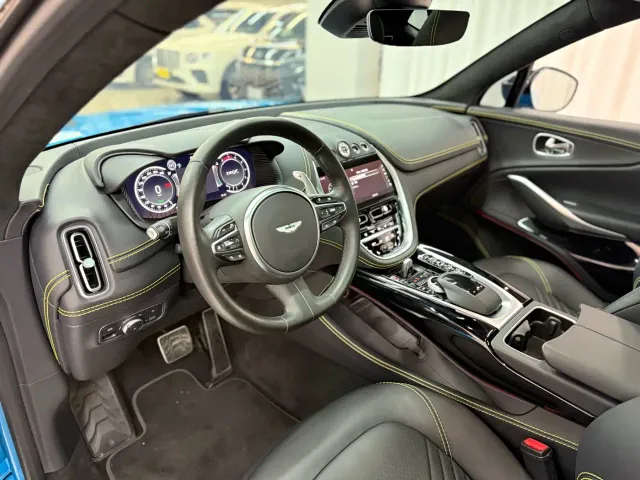 Aston Martin DBX — Фото автомобиля 8
