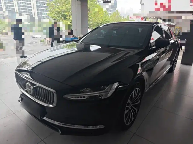 Фотография автомобиля — Volvo S90