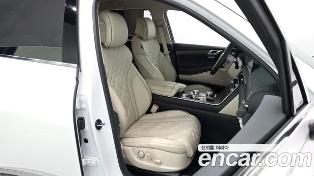 Genesis GV80 — Фото автомобиля 11