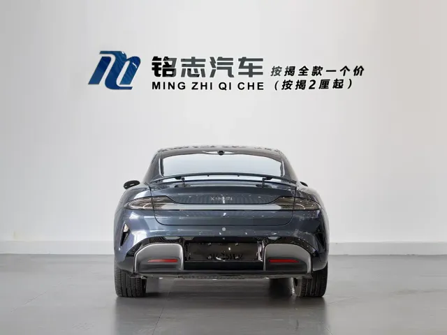 Xiaomi SU7 — Фото автомобиля 7
