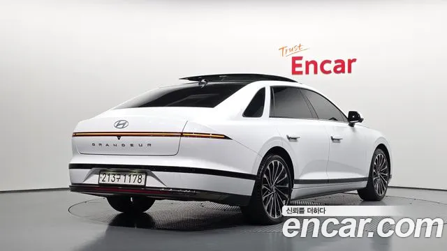 Hyundai Grandeur GN7 — Фото автомобиля 2