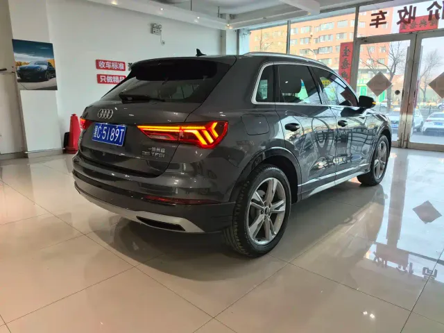 Audi Q3 — Фото автомобиля 22