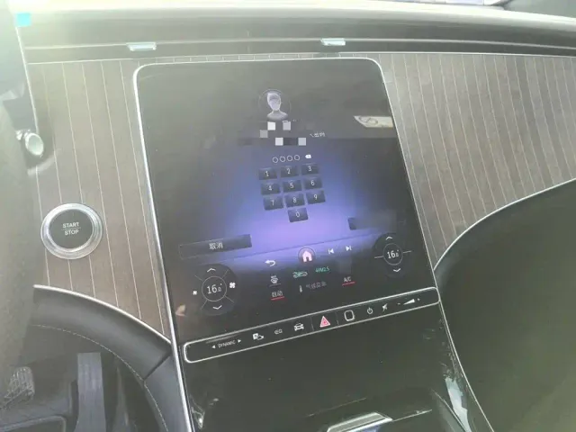 Mercedes-Benz EQE SUV — Фото автомобиля 25