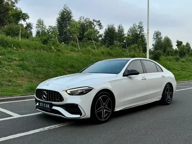 Фотография автомобиля — Mercedes-Benz C-Class