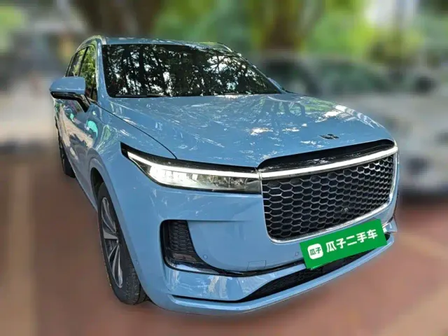 Li Auto ONE — Фото автомобиля 24