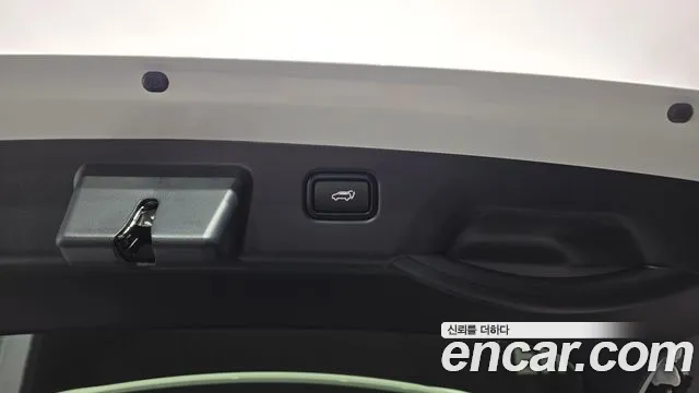 Kia Niro The All New Niro Signature — Фото автомобиля 20