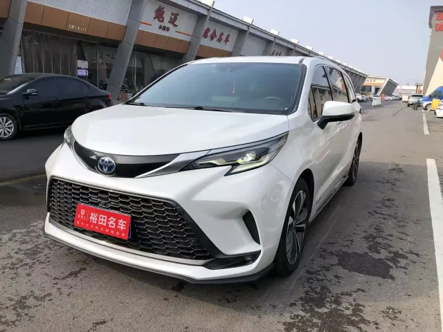 Фотография автомобиля — Toyota Granvia
