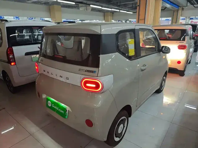 Wuling Hongguang Mini EV — Фото автомобиля 6